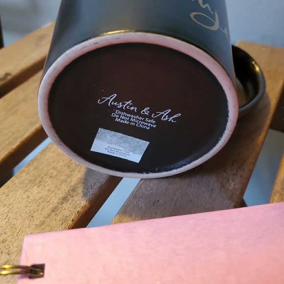 Bride & Boujee by Austin & Ash Black and gold Mug - Picture 4 of 4